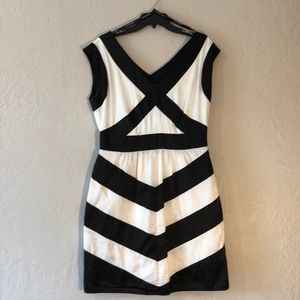 Bisou Bisou Black and White dress